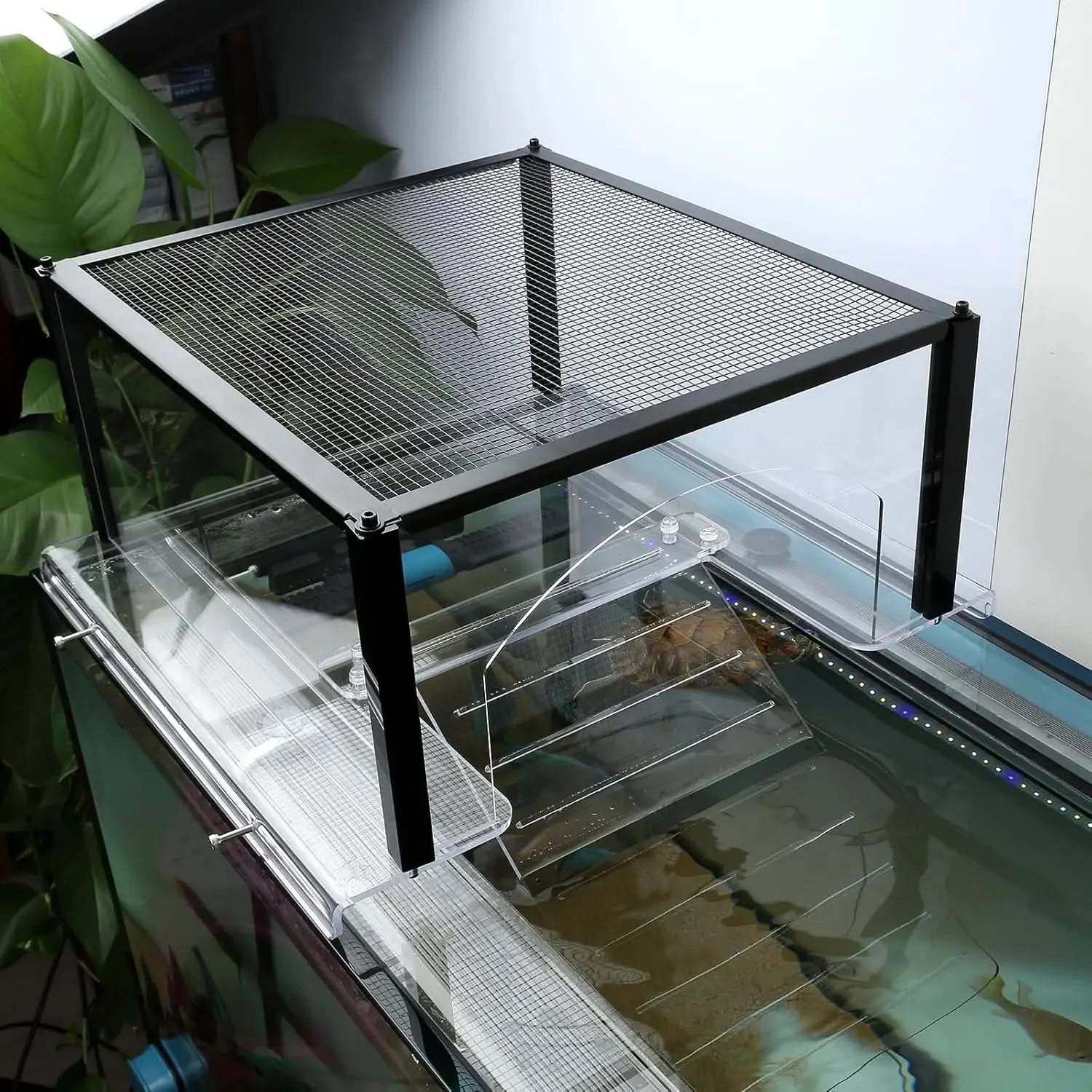 Premium Turtle Basking Platform for Aquatic Tanks - Spacious Reptile Ramp & Dock