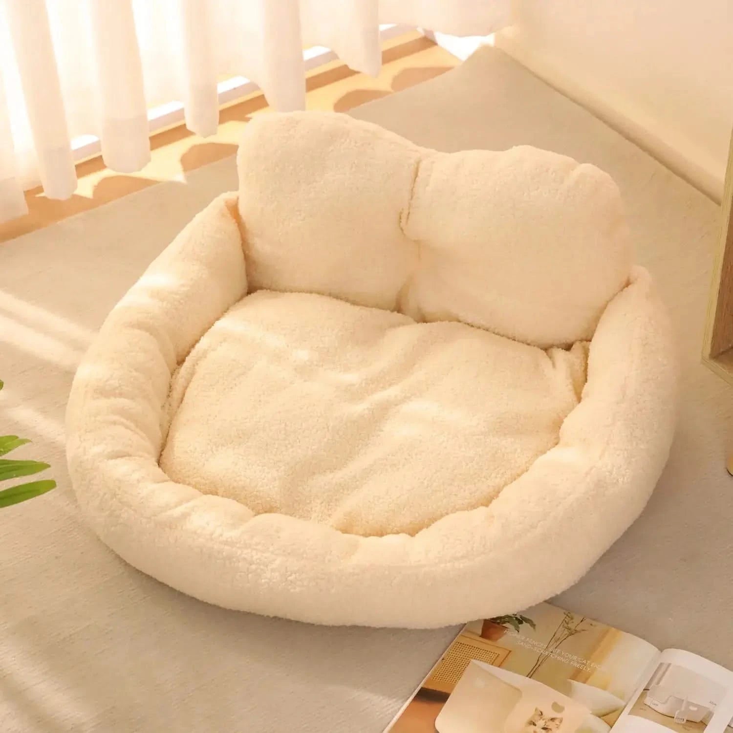 Plush Heart-Shaped Pet Bed: Detachable, Washable, Warm for Dogs and Cats