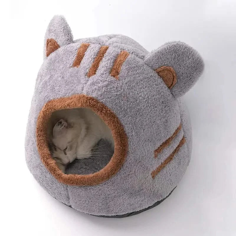 Cozy Bear Head Pet Bed: Warm Cave Nest for Cats & Small Dogs
