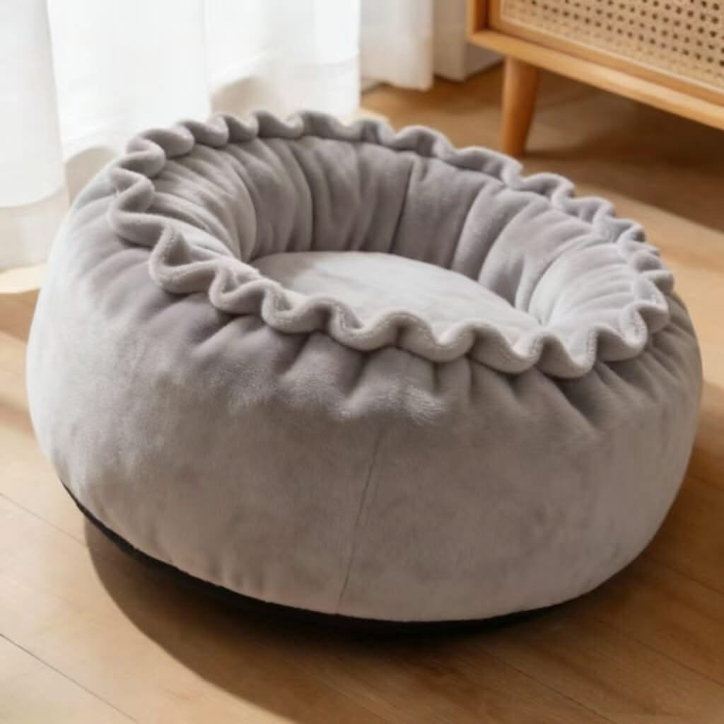 Soft Ruffled Pet Bed for Cats - Gray, Round, Plush Fabric, Cozy Cushion
