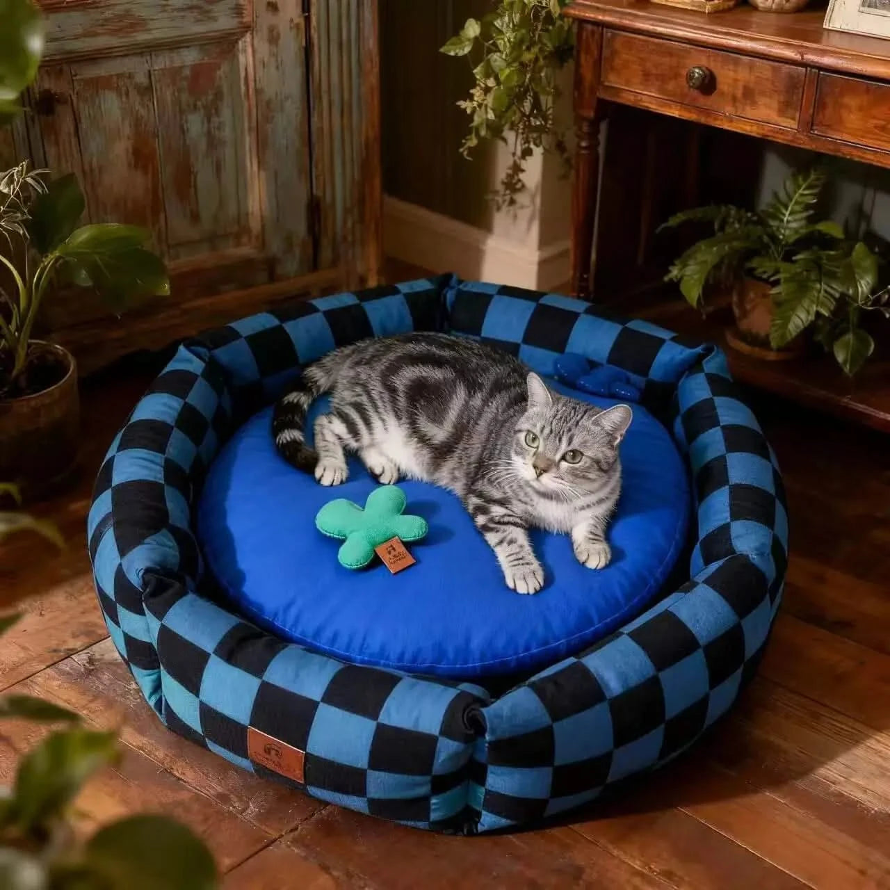 Hexagonal Pet Bed with Raised Edges - Checkerboard Pattern Plush Nest for Pet.