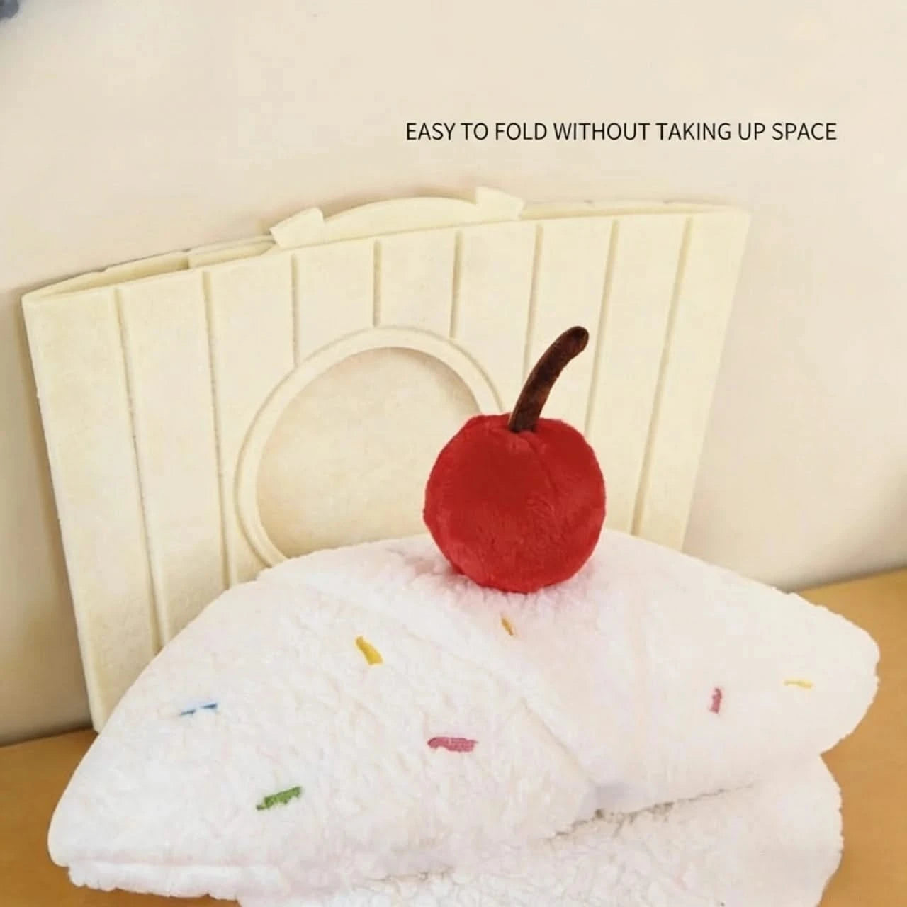 Multi-Functional Cat Bed, Cupcake Shape, Play/Sleep Dual Purpose, Felt & Plush