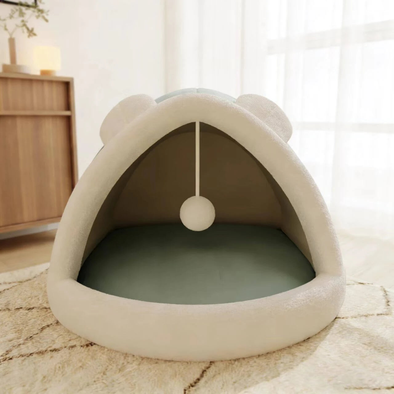 Warm Enclosed Cat Nest - Bear Shape, Soft Plush, Green/White, Hanging Toy for Play