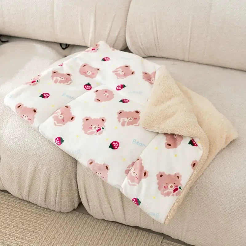 Cozy Pet Blanket:，Soft Fabric, Bear-Strawberry Print，Warm Rest Cover for Dogs