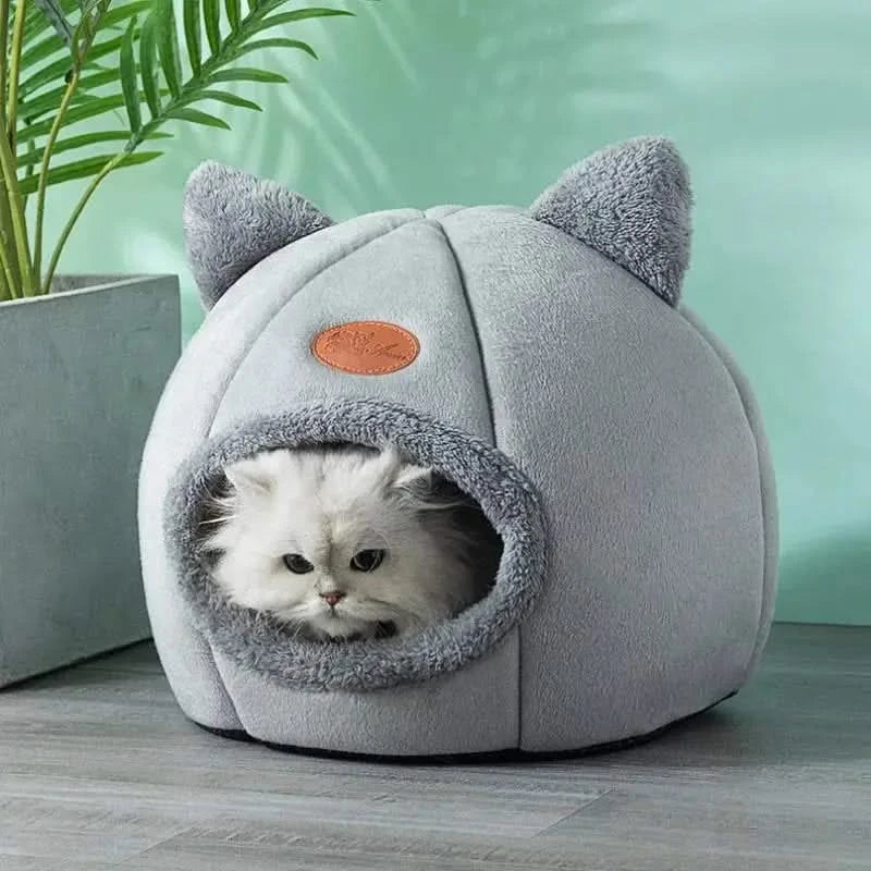Cozy Winter Deep Sleep Cat & Small Dog Bed | Warm Indoor Pet Cave Nest