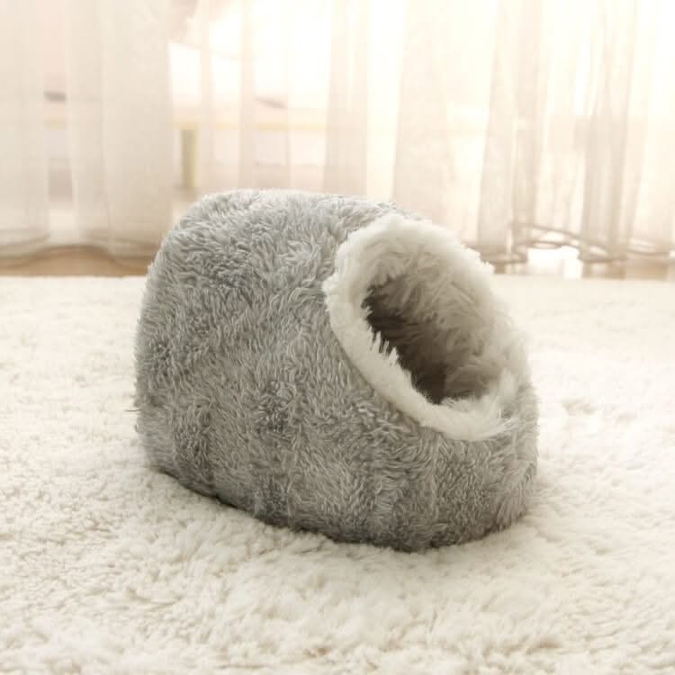 Warm-Retreat Chinchilla House for Chinchillas - Gray Plush, Soft Fabric, Round Entrance
