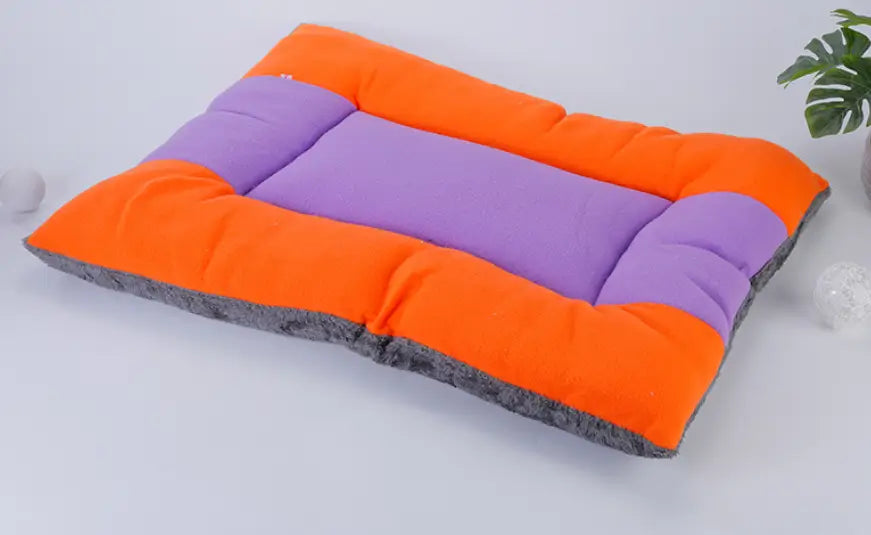 Soft Warm Cat Mattress Easy Clean for Waterproof Outdoor Cat Houses